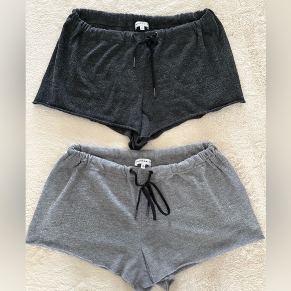 Aritzia Community Shorts – Size M (2 for $30) - Picture 2 of 10